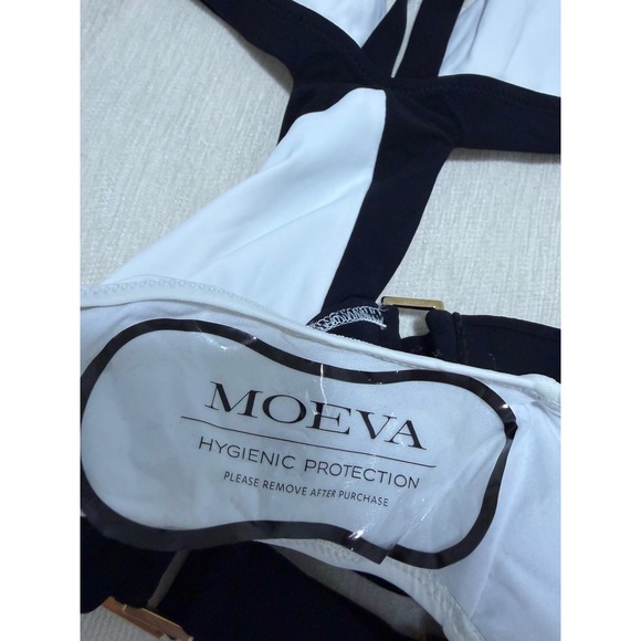 MOEVA LONDON White Black Halter One Piece Swimsuit Buckle Cutout Size S - Picture 6 of 7